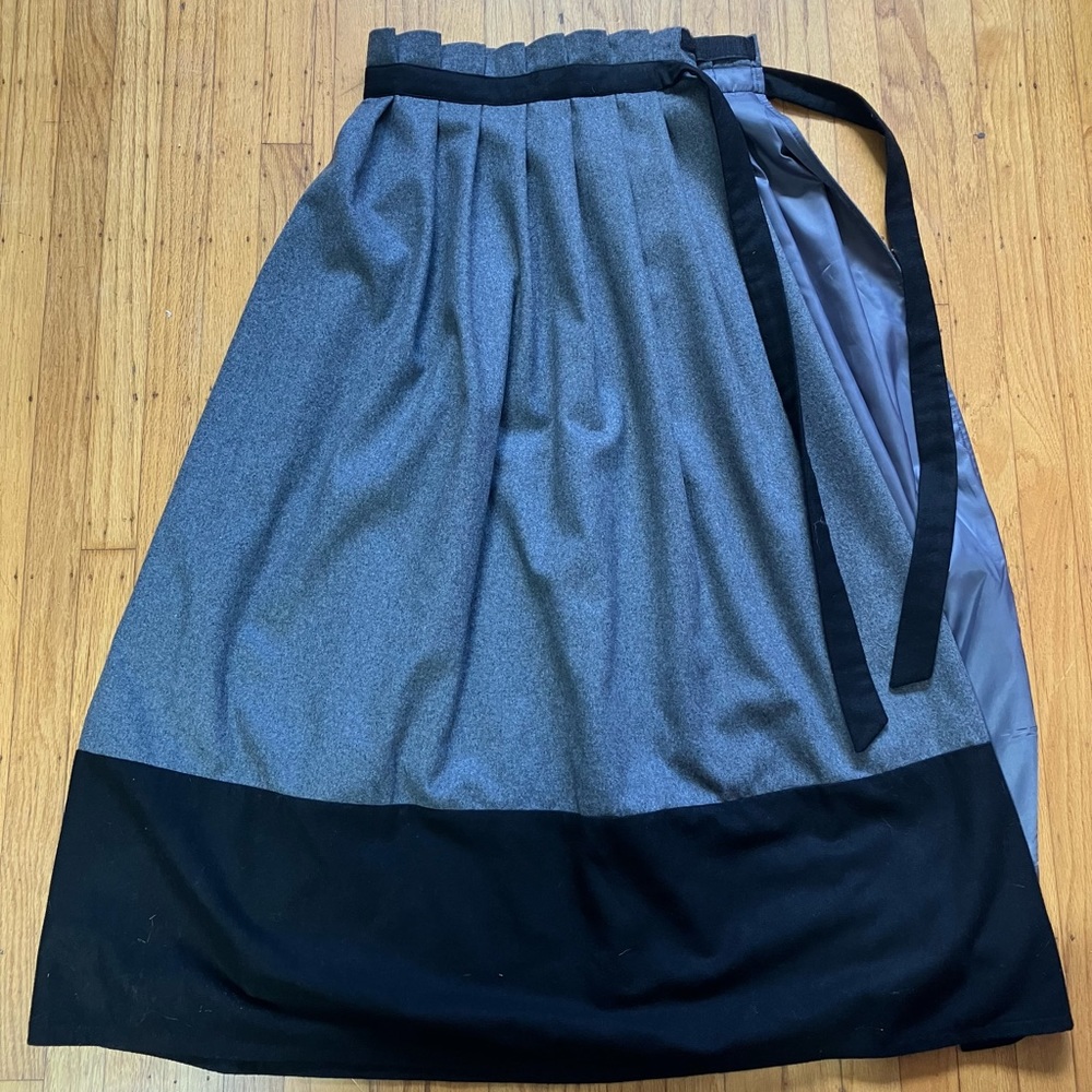 Xiaolizi long wrap skirt in grey